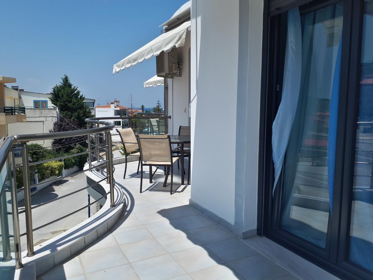 Le Onde Apartment Pefkochori Bagian luar foto